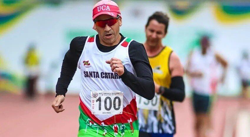 Atleta Jairo Vieira marcha atlética