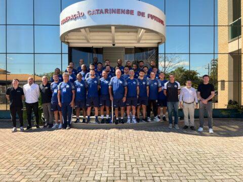 Imagem do curso da Licença Base da FCF Academy