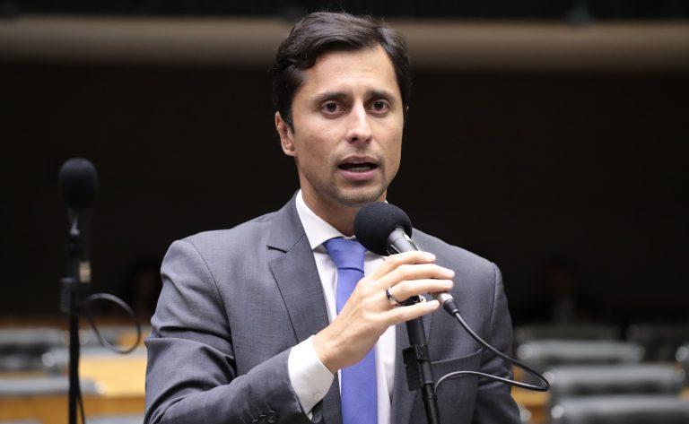 Menor de idade com deficiência recebendo o Benefício de Prestação Continuada