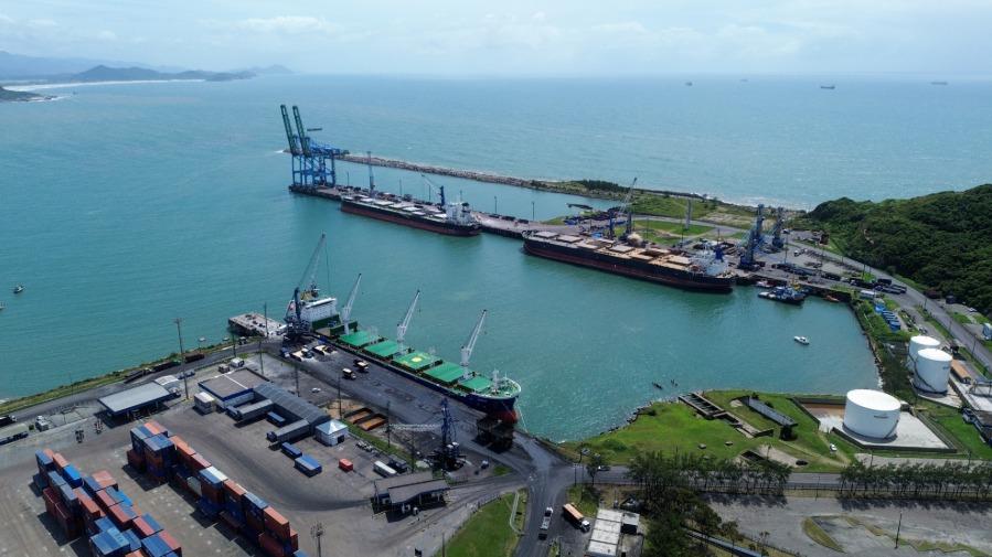 Movimentação de cargas no Porto de Imbituba
