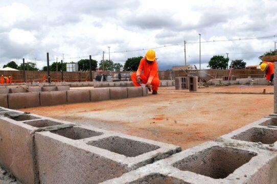 Retomada de obras públicas