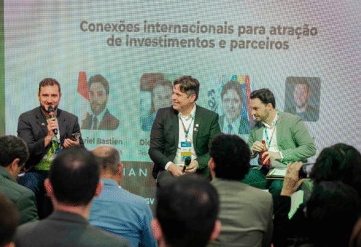 Empresários reunidos durante o evento