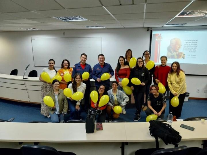 Corpo de Bombeiros Militar de Santa Catarina em evento de prevenção ao suicídio
