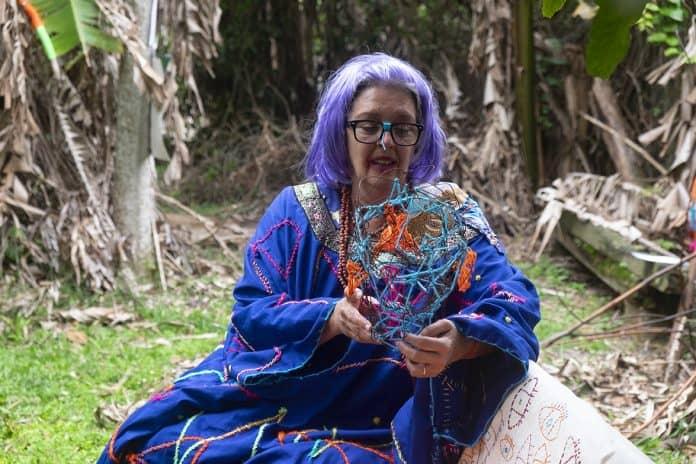 Teatro, música ao vivo e poesia com a peça Soledad em Florianópolis