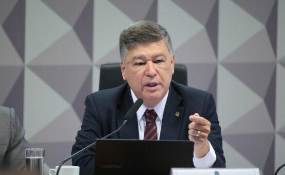 Rubens Oliveira Costa sendo detido na CPMI do INSS