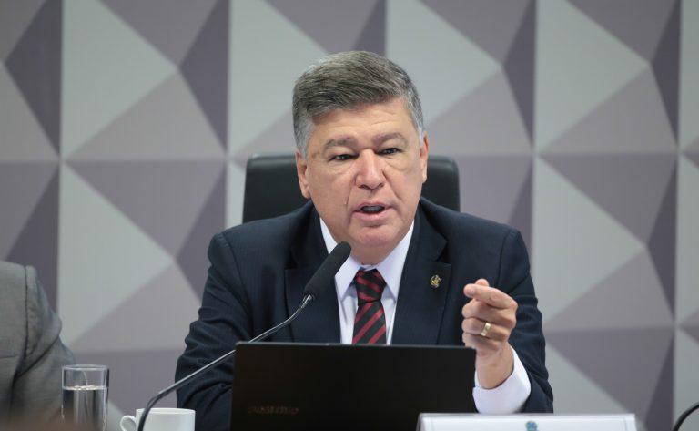 Rubens Oliveira Costa sendo detido na CPMI do INSS