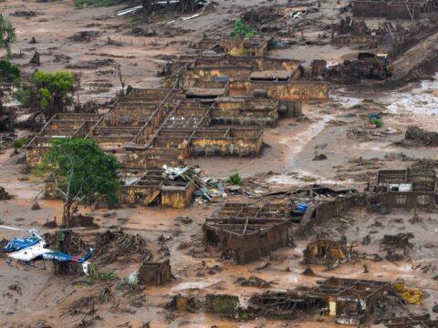 Barragem de Fundão em Mariana