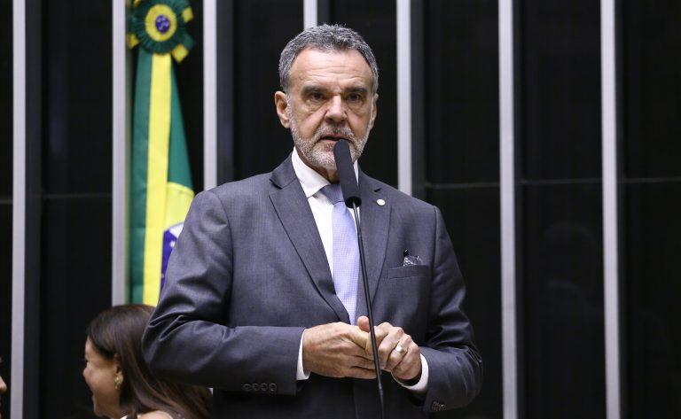 Imagem representativa do projeto de lei que combate trabalho infantil e forçado