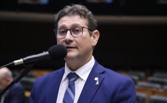 Imagem ilustrativa de um Projeto de Lei relacionado à venda casada com crédito rural