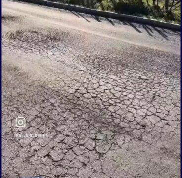 Rua Vicente Celestino com Problemas no Asfalto