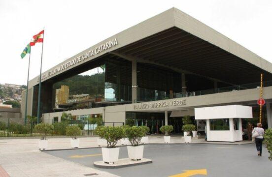 Seminários sobre Saúde, Tecnologia e Inovação na Alesc em Santa Catarina