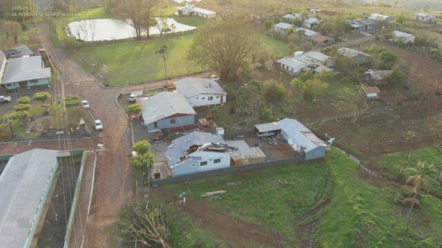 Tornado causando destruição em Barra Bonita