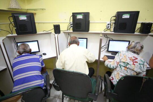 Trabalhadores Idosos