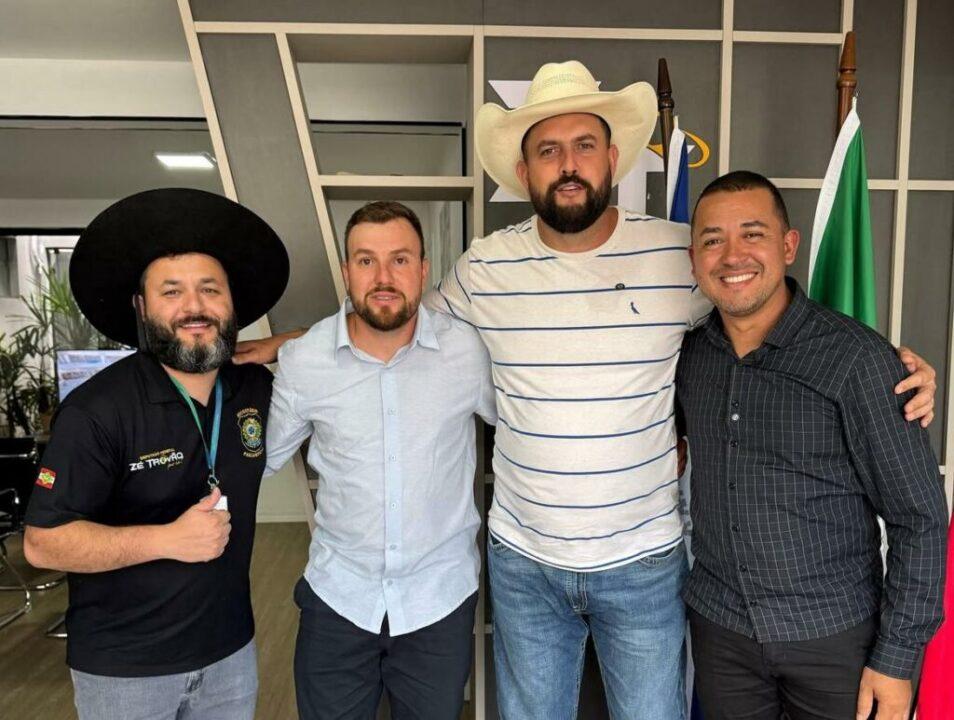 Deputado Zé Trovão em atividade parlamentar