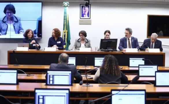 Investimentos em políticas públicas para crianças e adolescentes