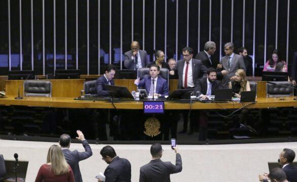 Imagem ilustrativa de projetos de lei em votação na Câmara dos Deputados