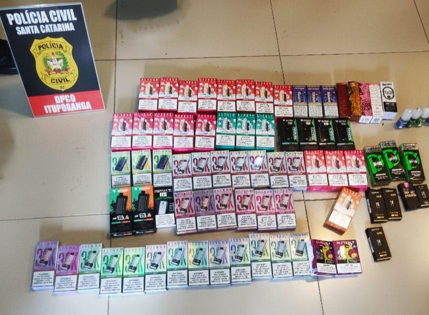 Cigarros eletrônicos apreendidos durante operação policial