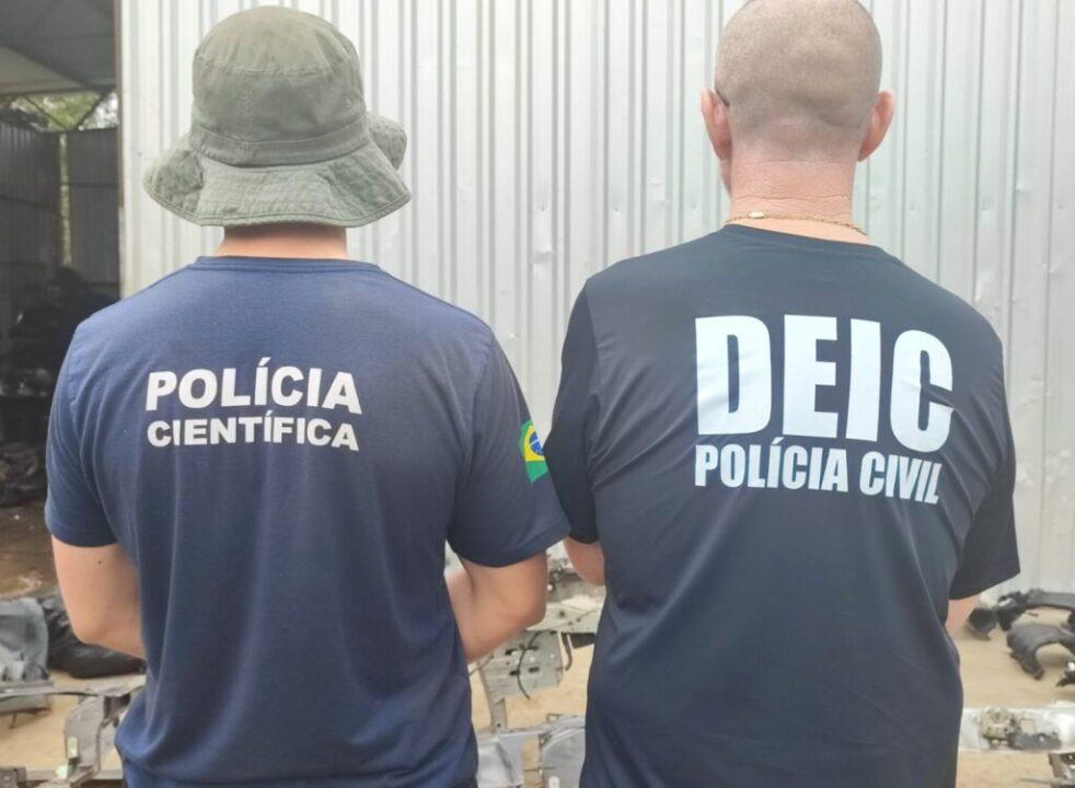 Empresário sendo detido pela polícia