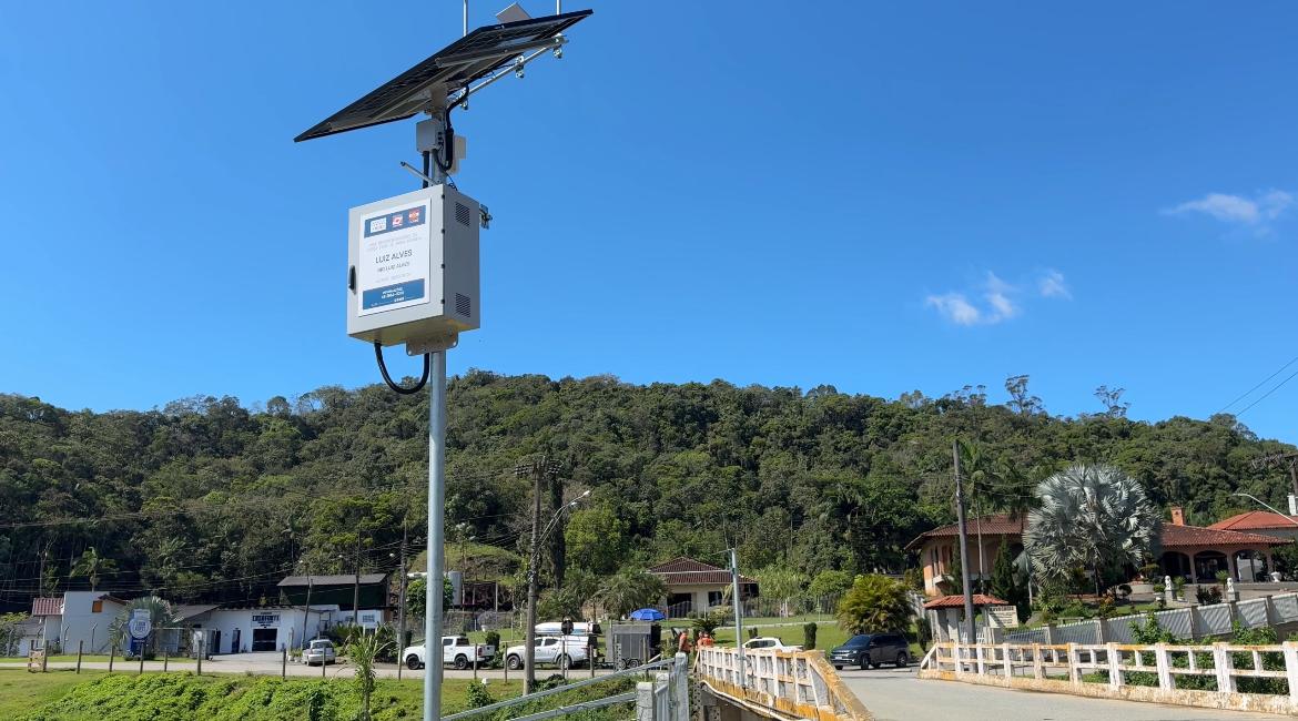 Estação hidrológica na AMFRI