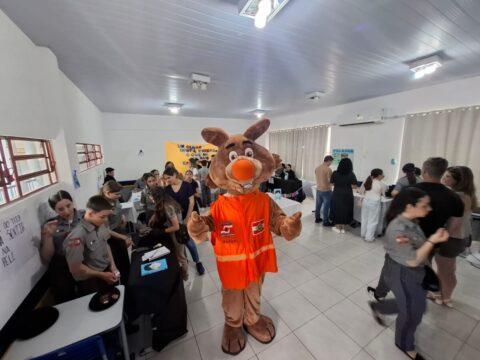 Evento de conscientização ambiental com a participação da Defesa Civil em Joinville