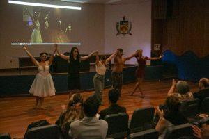Companhia de Dança da UFSC em apresentação