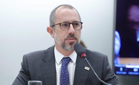 Ministro da CGU presta depoimento sobre descontos ilegais em aposentadorias