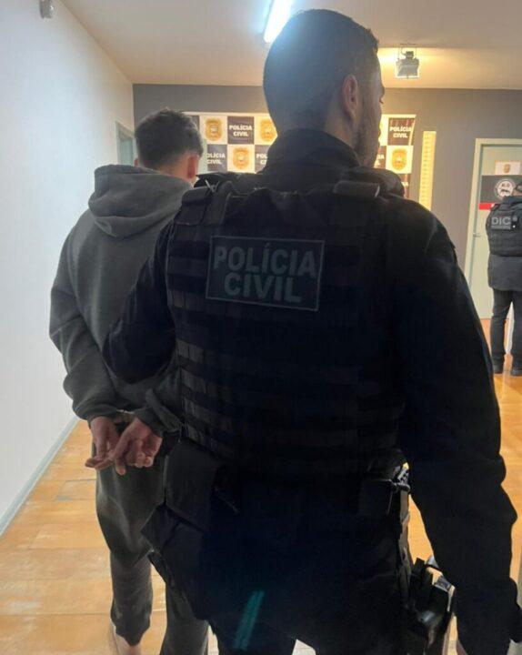 Prisão de suspeitos em operação policial