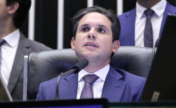 Presidente da Câmara Hugo Motta em entrevista sobre a reforma administrativa