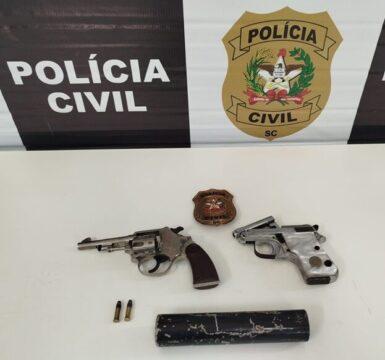 Imagem representativa da prisão em flagrante por posse irregular de armas de fogo