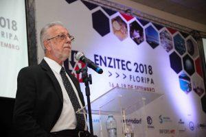Imagem do professor Willibaldo Schmidell Netto