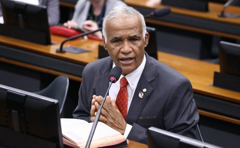 Militares em associações de classe