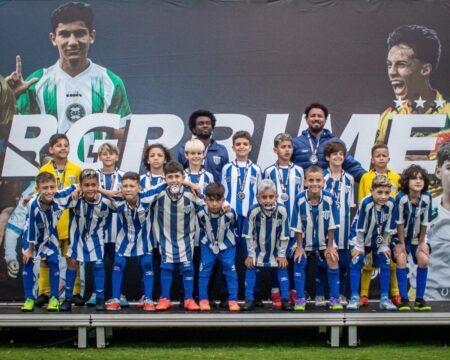 Equipe do Avaí comemora o vice-campeonato