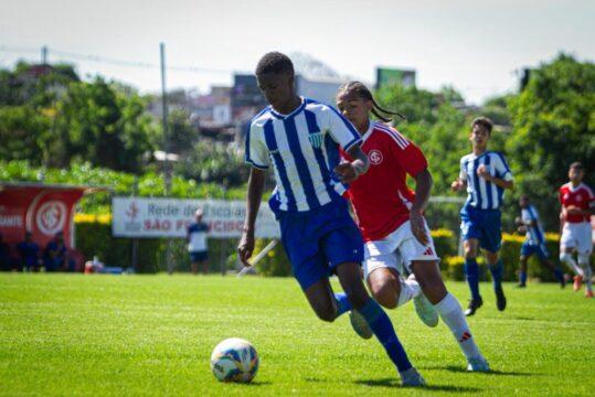 Avaí vs Internacional - Partida de futebol