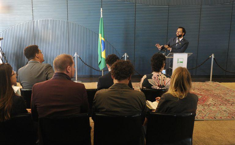 Deputado Pastor Henrique Vieira defende integração entre pautas social e ambiental na COP30