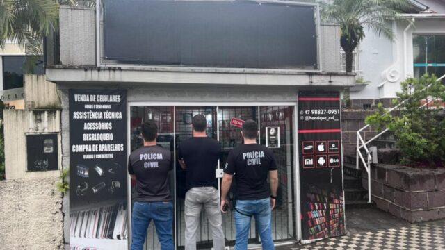 Celulares apreendidos na operação policial