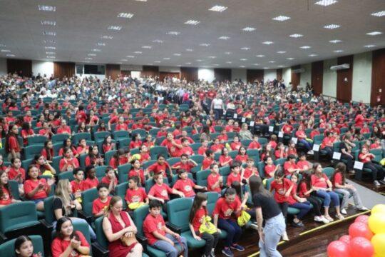 Alunos certificados no Programa Bombeiro Mirim em Xanxerê