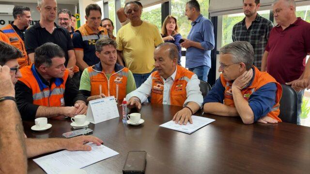 Governador Jorginho Mello e Secretaria da Proteção e Defesa Civil em visita a Luiz Alves