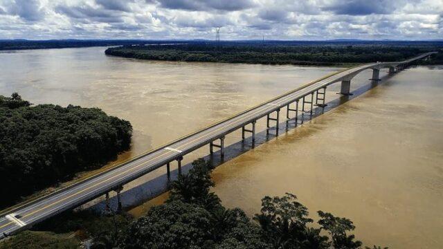 Imagem da hidrovia do Rio Madeira em Rondônia