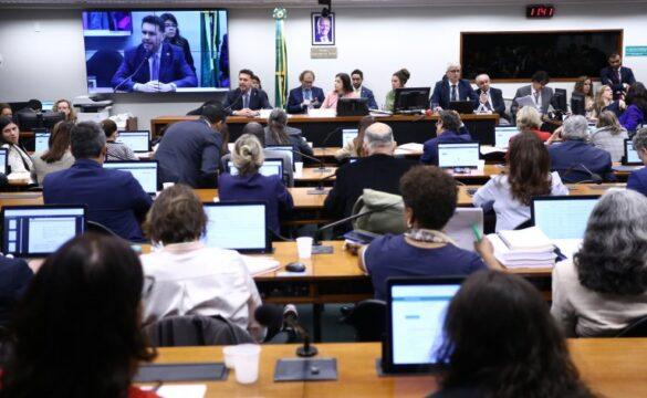 Imagem ilustrativa do debate sobre o novo Plano Nacional de Educação na Câmara dos Deputados
