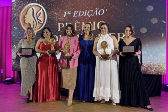 Mulheres premiadas no evento da CDL Florianópolis