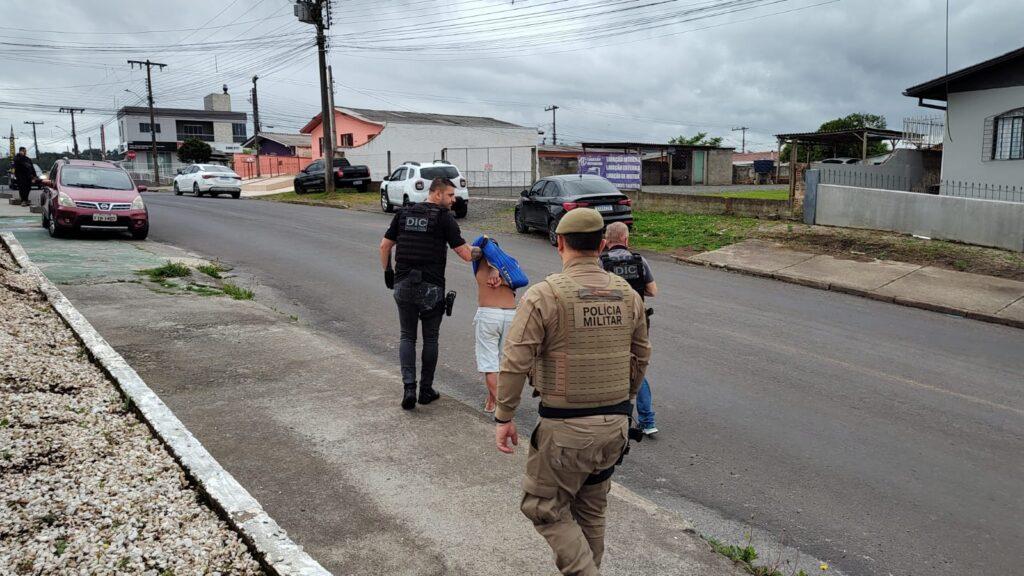 Jovem detido pela Polícia Civil de Santa Catarina