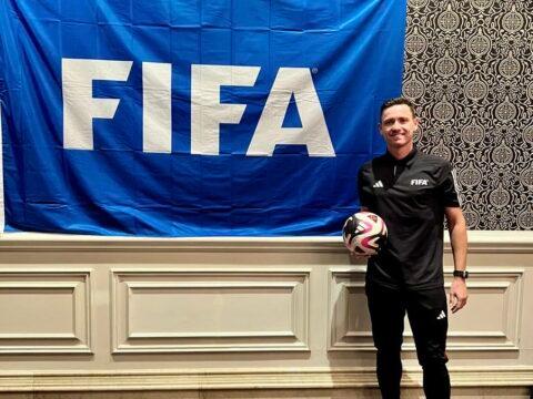 Árbitro Ramon Abatti Abel em campo