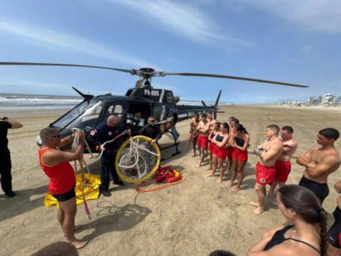 Alunos realizam treinamento com aeronave do SAER