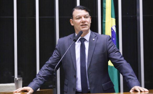 imagem ilustrativa de projeto de lei sobre restrição de acareações em crimes de violência contra a mulher