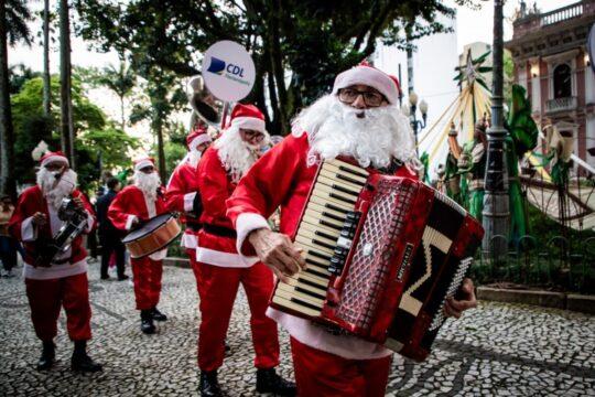 Apresentação da Bandinha do Noel no Centro de Florianópolis