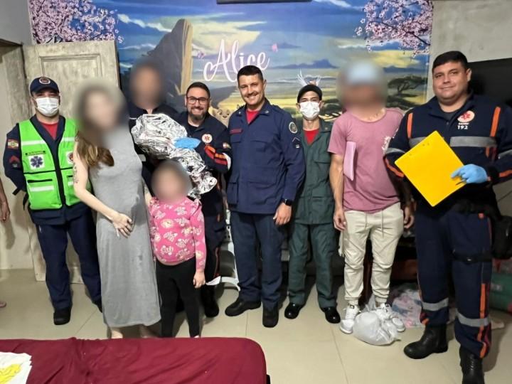 Bombeiros realizam parto emergencial no Rio Vermelho