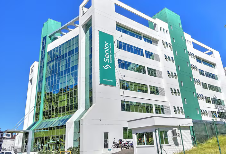 Logotipo das empresas Senior Sistemas e CIGAM