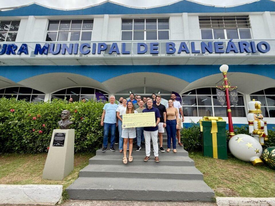 imagem ilustrativa de devolução de recursos da Câmara de Vereadores à Prefeitura de Balneário Camboriú