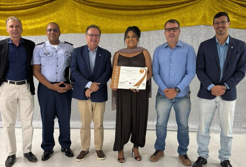 Selos de Acreditação ONA e ACSA ao Multi Hospital de Florianópolis