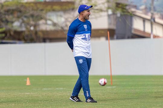 Elenco do Avaí em preparação para o clássico